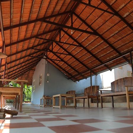 La Flora Beverly Hill Resort Madikeri Exterior photo