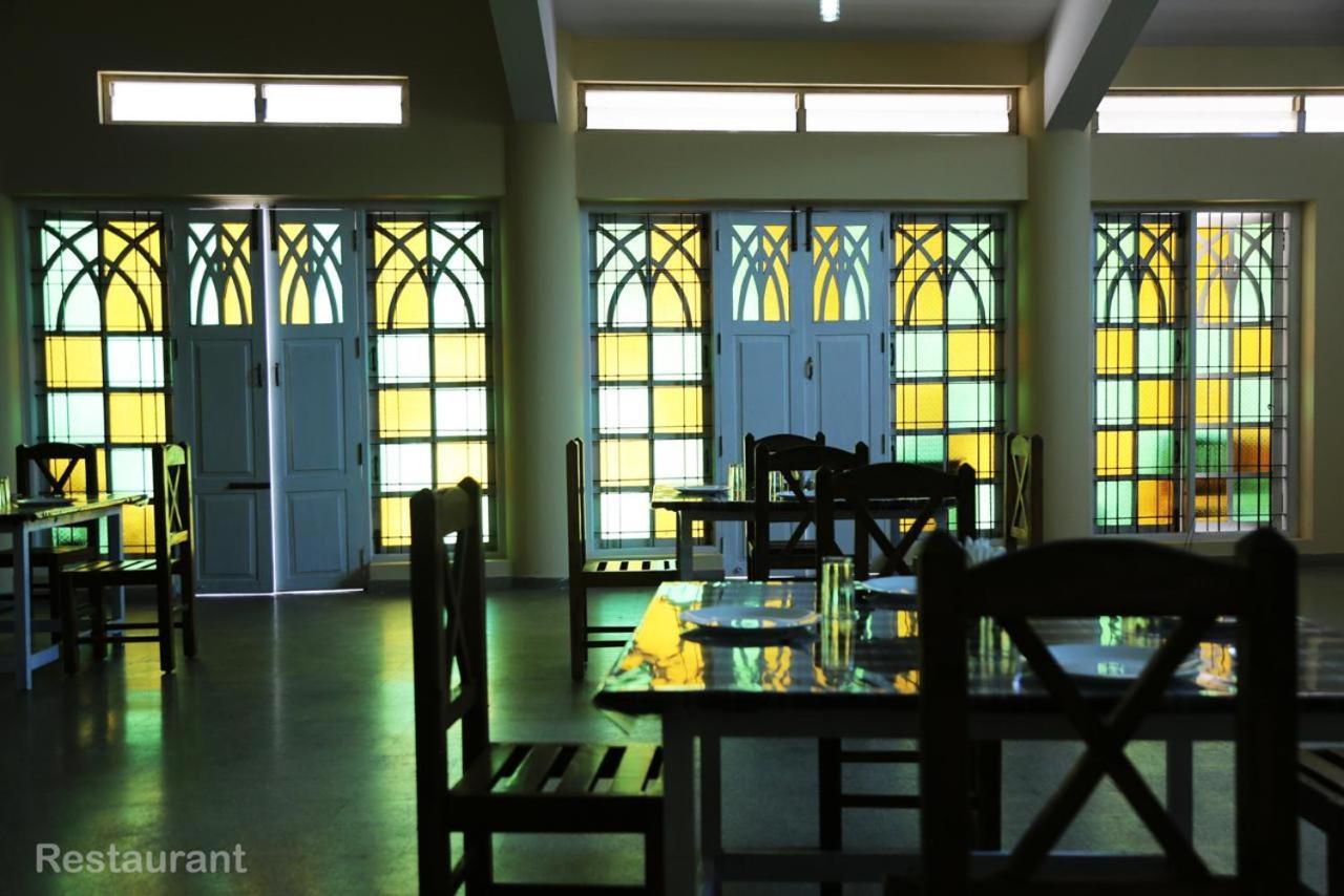 La Flora Beverly Hill Resort Madikeri Exterior photo