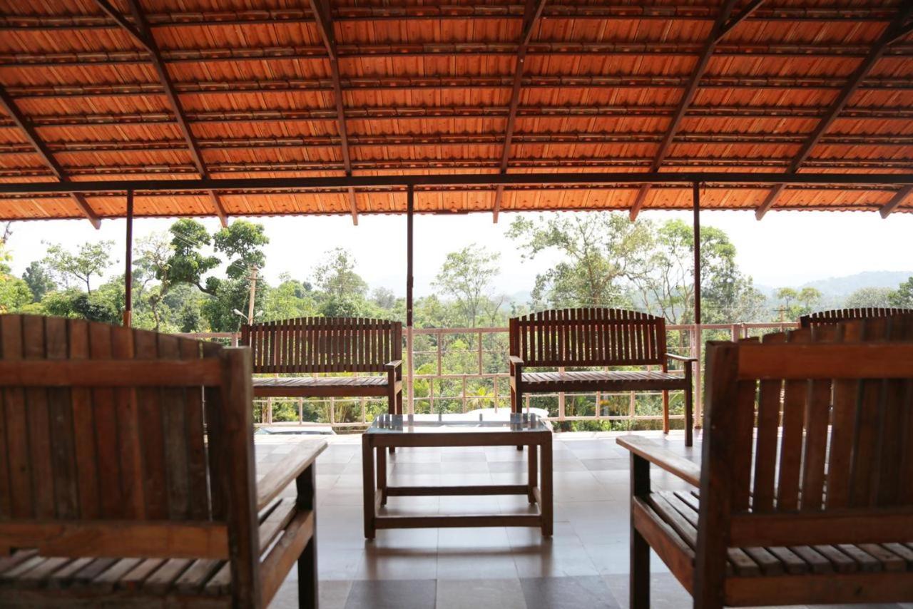 La Flora Beverly Hill Resort Madikeri Exterior photo