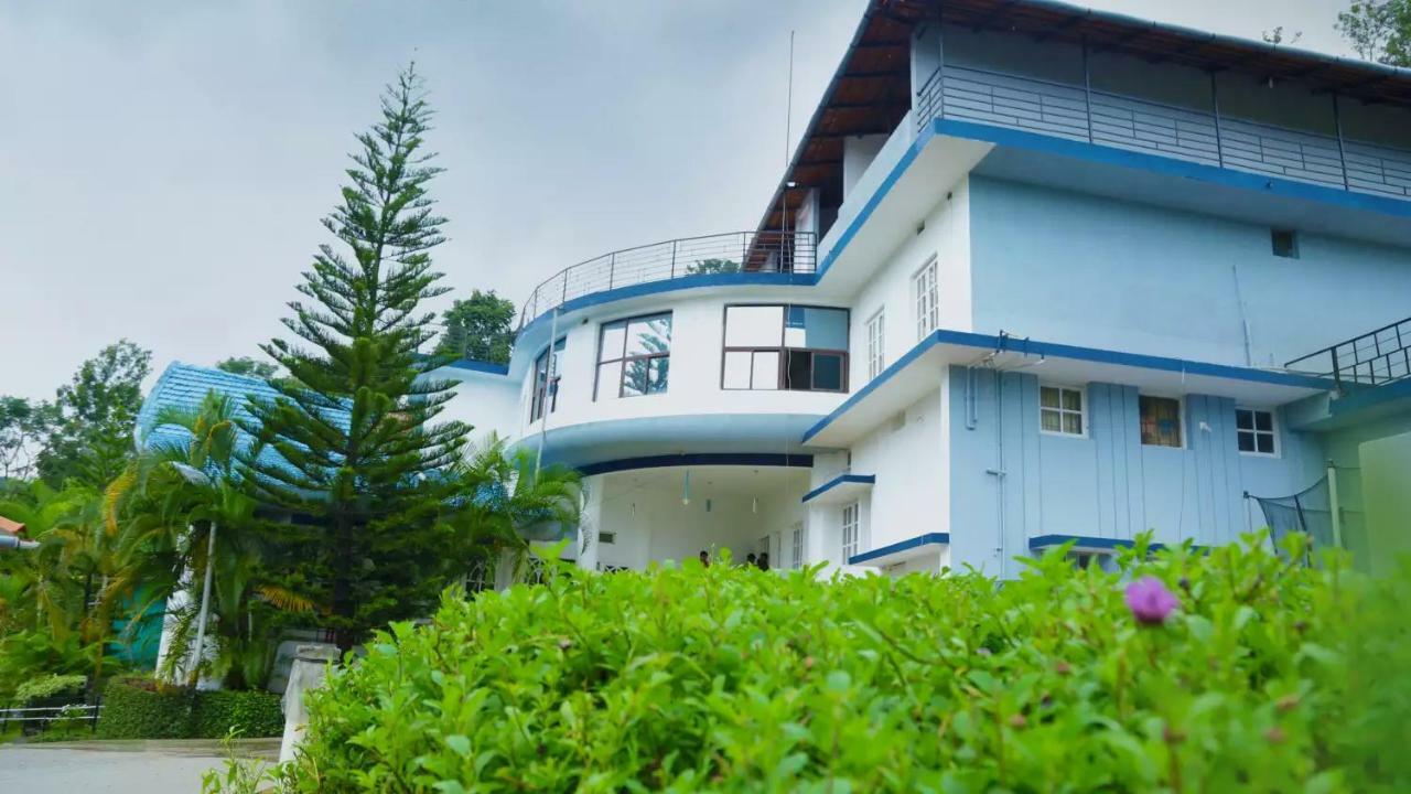 La Flora Beverly Hill Resort Madikeri Exterior photo